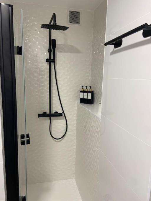 Leonmisol Apartment Екстериор снимка