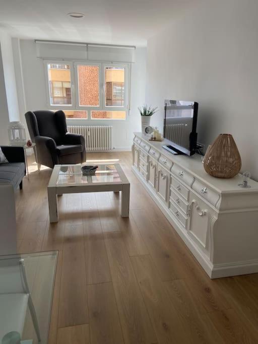 Leonmisol Apartment Екстериор снимка
